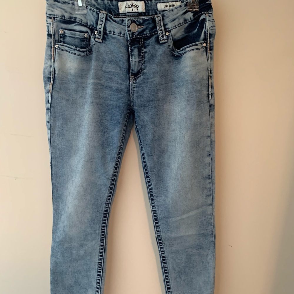 Buckle jeans